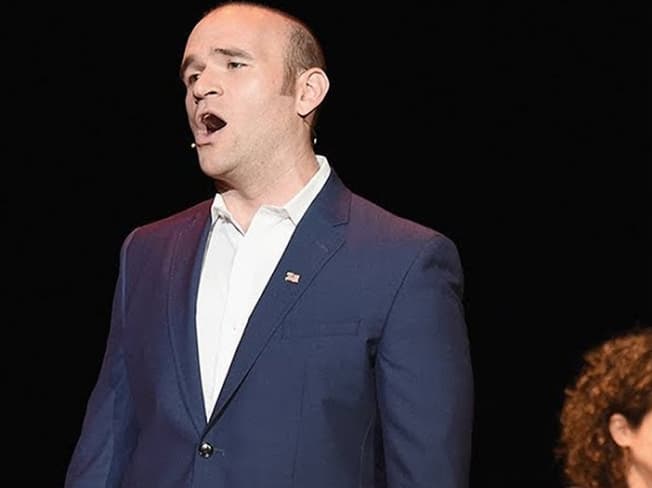 Metropolitan Opera Star Michael Fabiano in Performance | The Embrace Ambition Summit